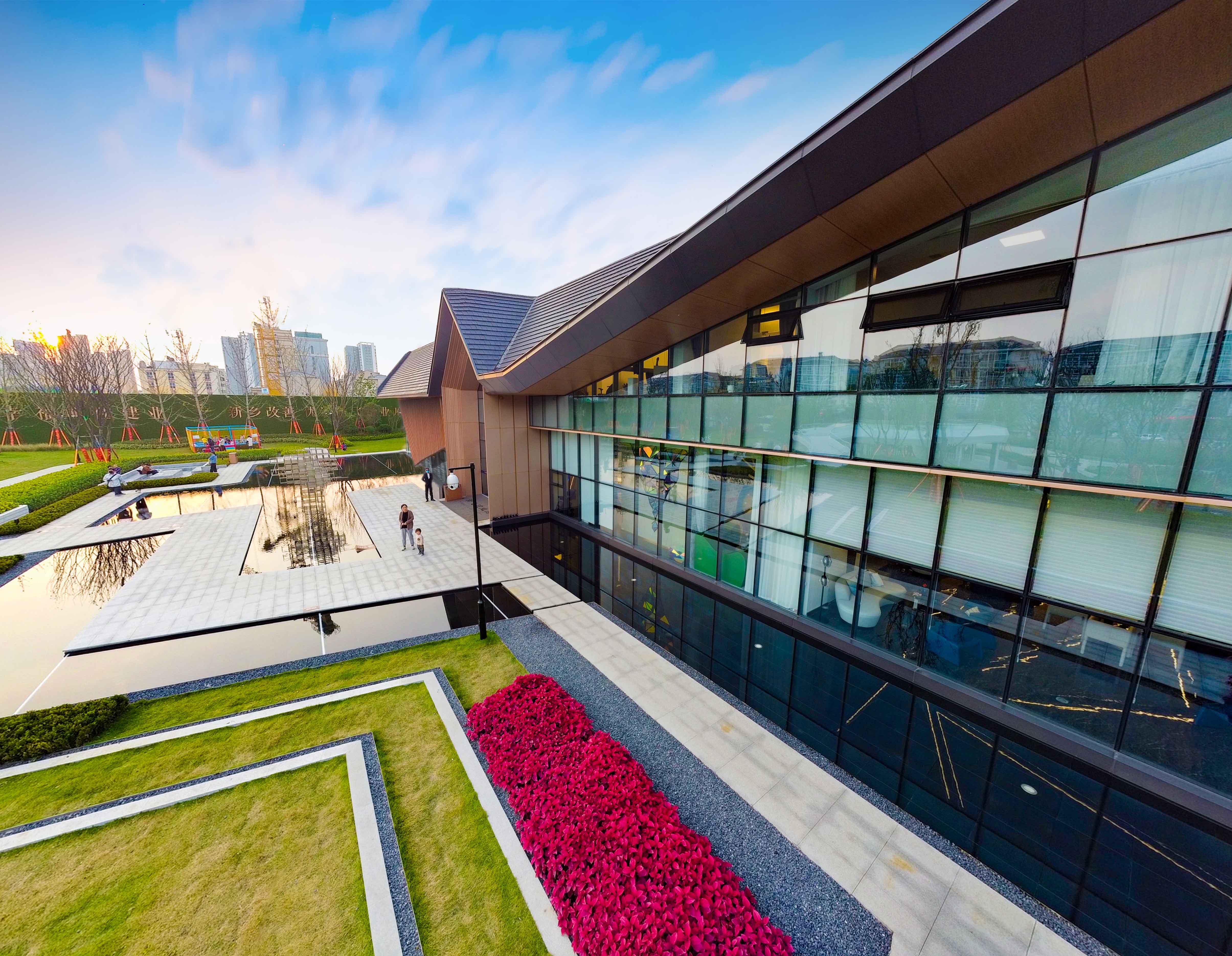 新飛建業府